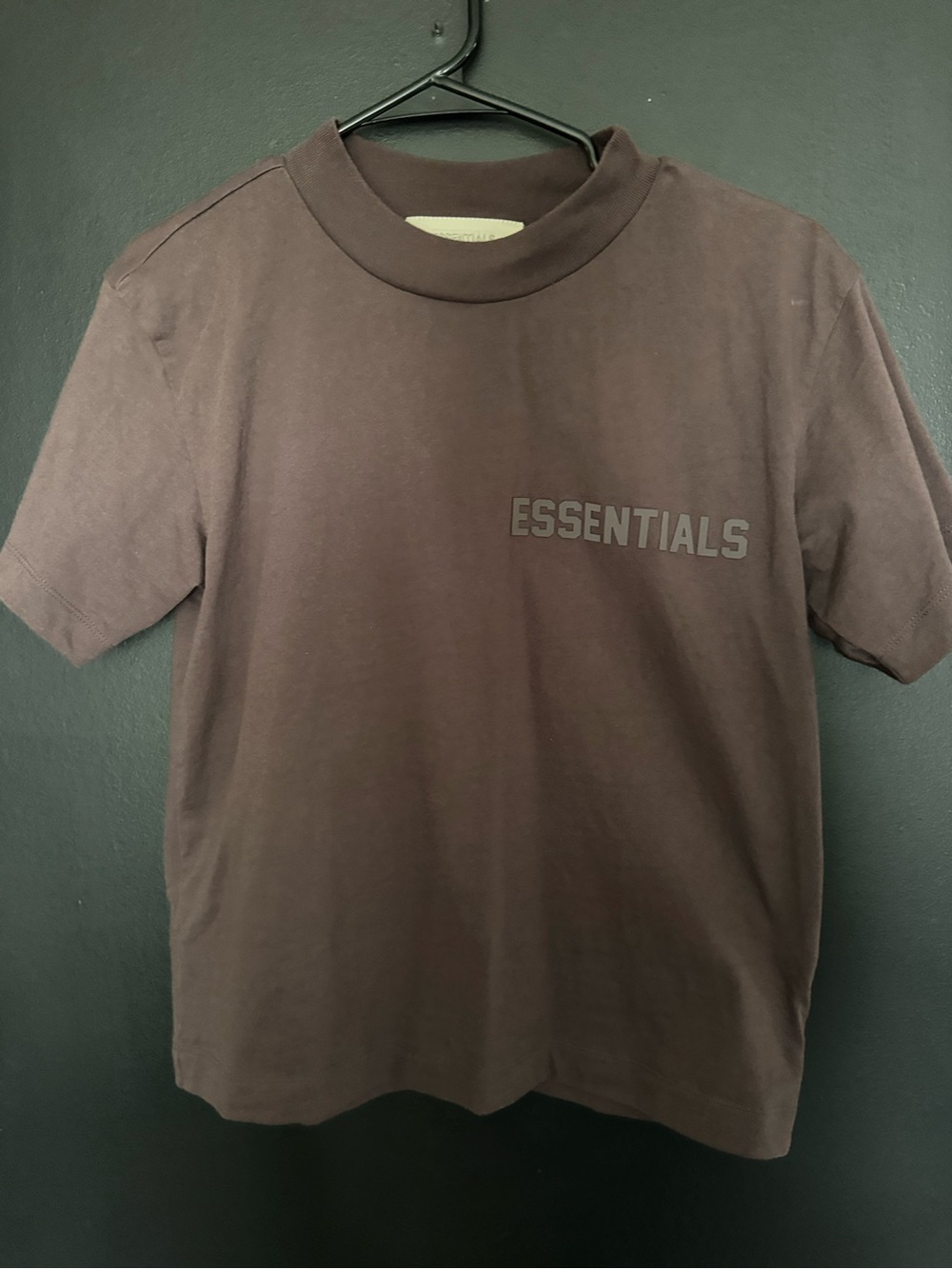 Essentials Dark Brown Ribbed Crewneck Tee EC size medium - Picture 6 of 7